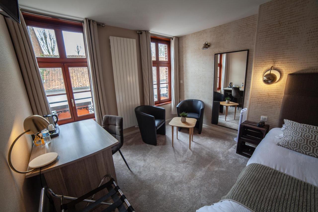 Logis Hotel & Restaurant - Les Hauts De Montreuil 滨海蒙特勒伊 外观 照片