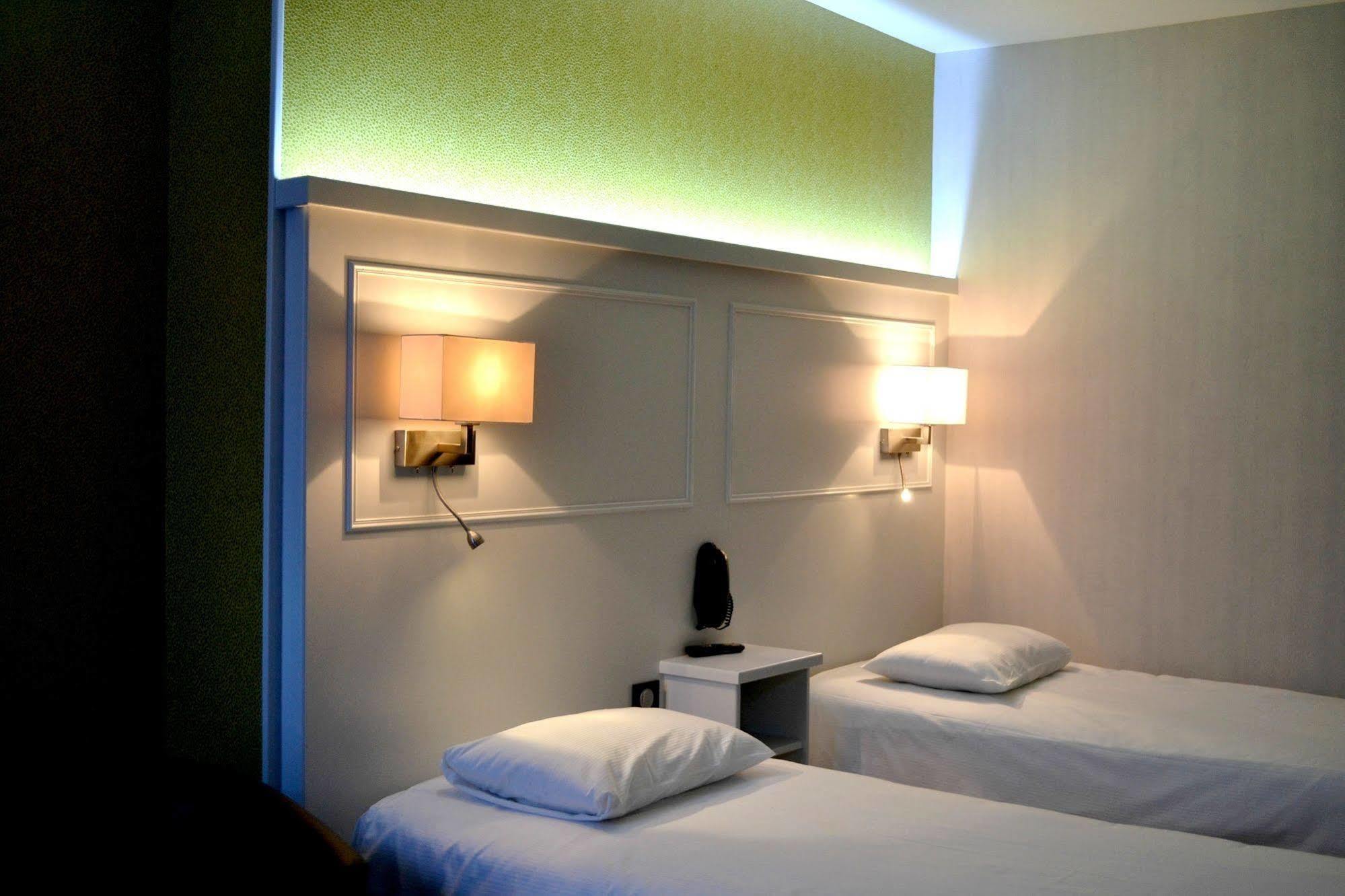 Logis Hotel & Restaurant - Les Hauts De Montreuil 滨海蒙特勒伊 外观 照片