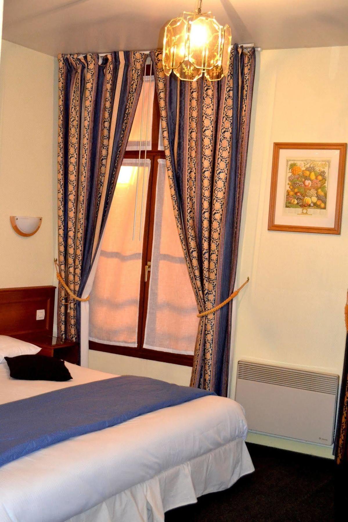 Logis Hotel & Restaurant - Les Hauts De Montreuil 滨海蒙特勒伊 外观 照片